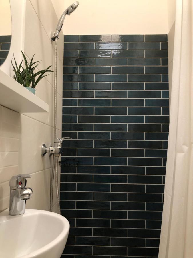 Quiet Apartment Near Buda Castle Будапеща Екстериор снимка