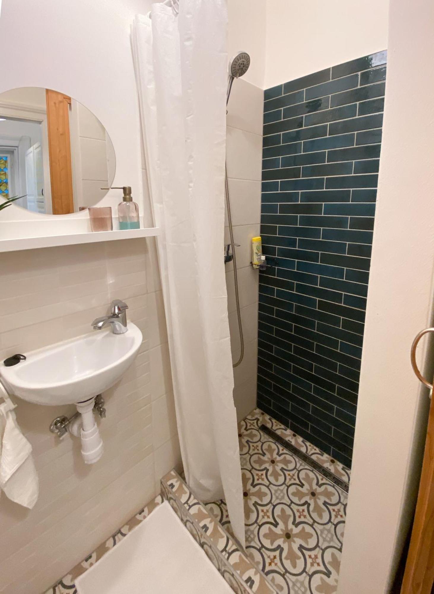 Quiet Apartment Near Buda Castle Будапеща Екстериор снимка